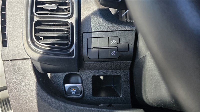 2023 RAM PROMASTER 2500 photo 21 of 31