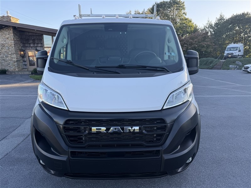 2023 RAM PROMASTER 2500 photo 3 of 26
