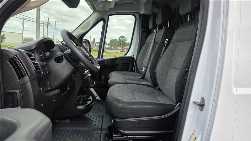 2023 RAM PROMASTER 2500 photo 10 of 25