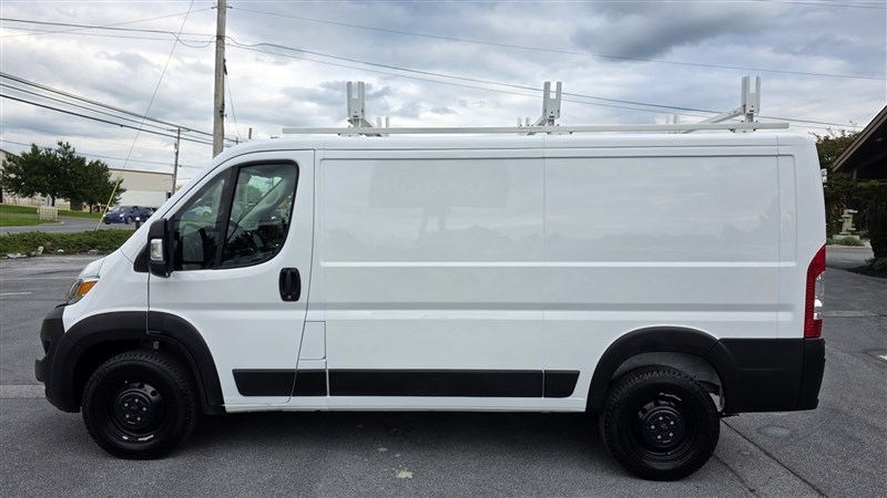 2023 RAM PROMASTER 2500 photo 4 of 25