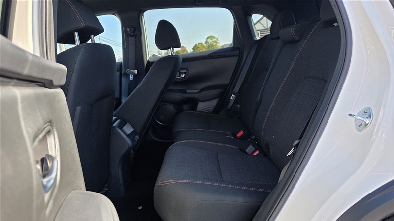 2023 HONDA HR-V photo 14 of 36