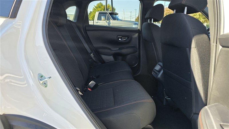 2023 HONDA HR-V photo 16 of 36