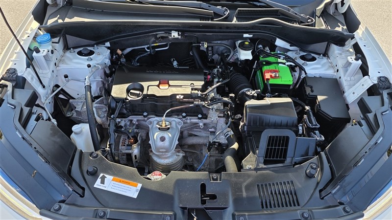2023 HONDA HR-V photo 18 of 36