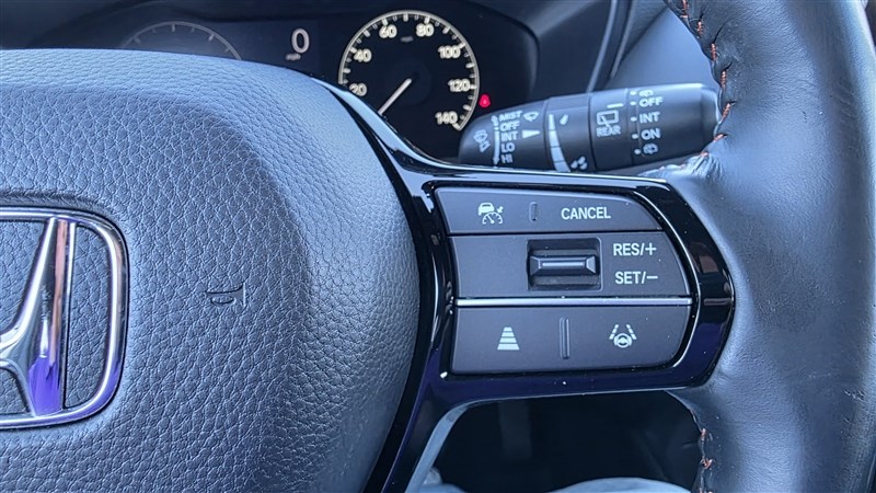 2023 HONDA HR-V photo 26 of 36