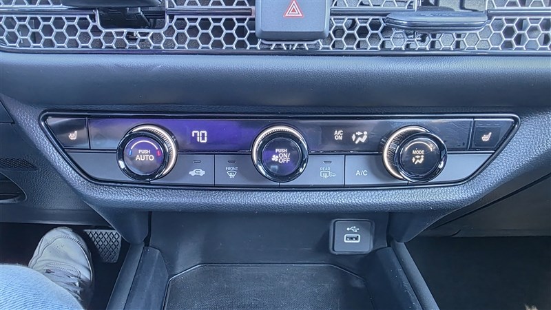 2023 HONDA HR-V photo 33 of 36