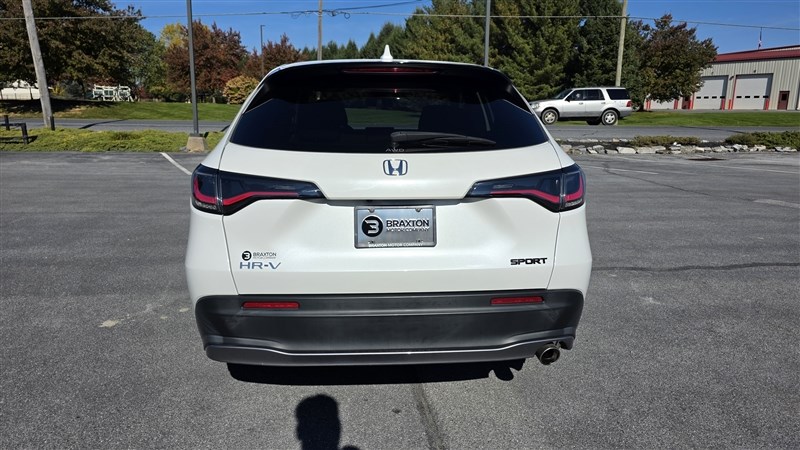 2023 HONDA HR-V photo 7 of 36