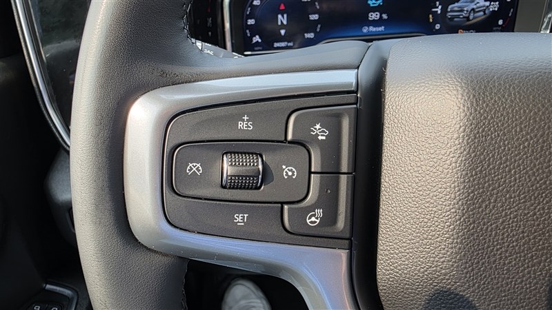 2024 CHEVROLET SILVERADO photo 23 of 33