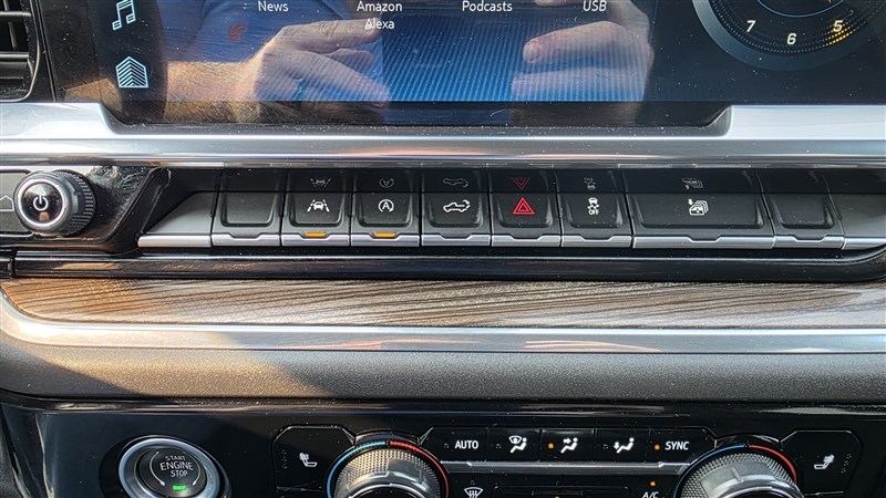 2024 CHEVROLET SILVERADO photo 31 of 33