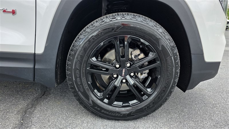2023 GMC TERRAIN AT4 - 9