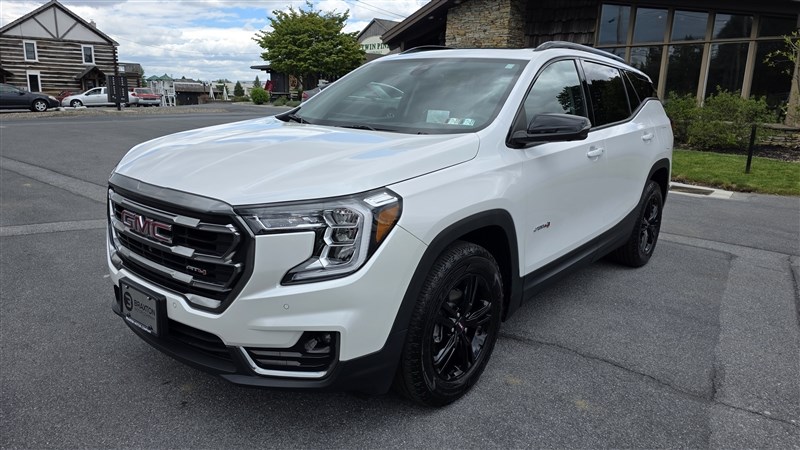 2023 GMC TERRAIN AT4 - 3
