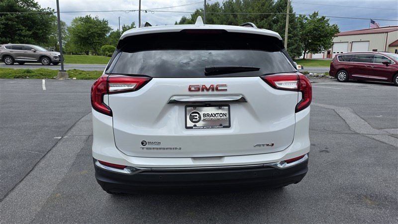 2023 GMC TERRAIN AT4 - 6