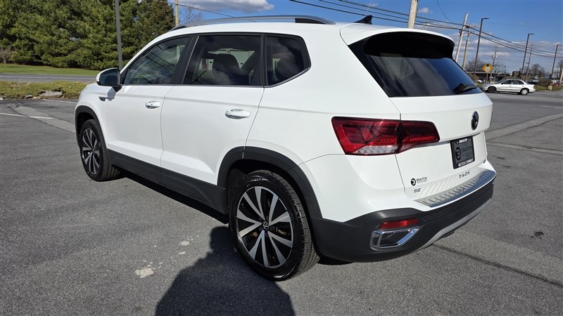 2023 VOLKSWAGEN TAOS SE 4Motion - 5