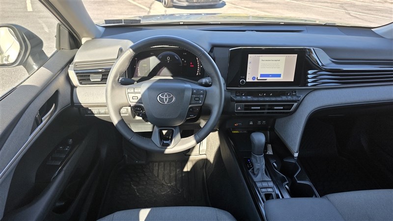 2026 TOYOTA CAMRY photo 21 of 36