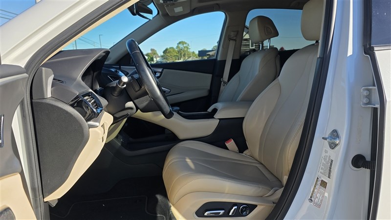 2021 ACURA RDX photo 13 of 37