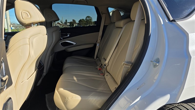 2021 ACURA RDX photo 14 of 37