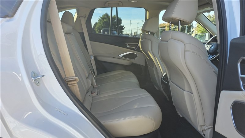 2021 ACURA RDX photo 17 of 37