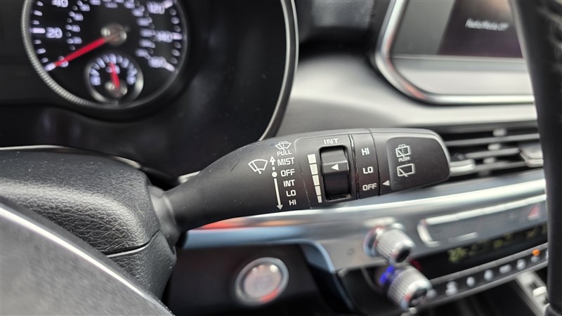 2022 KIA TELLURIDE photo 27 of 38