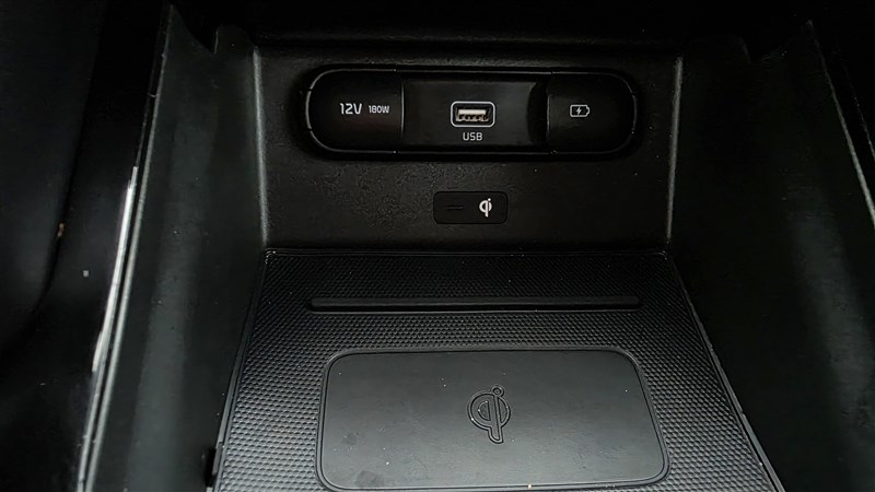 2022 KIA TELLURIDE photo 35 of 38