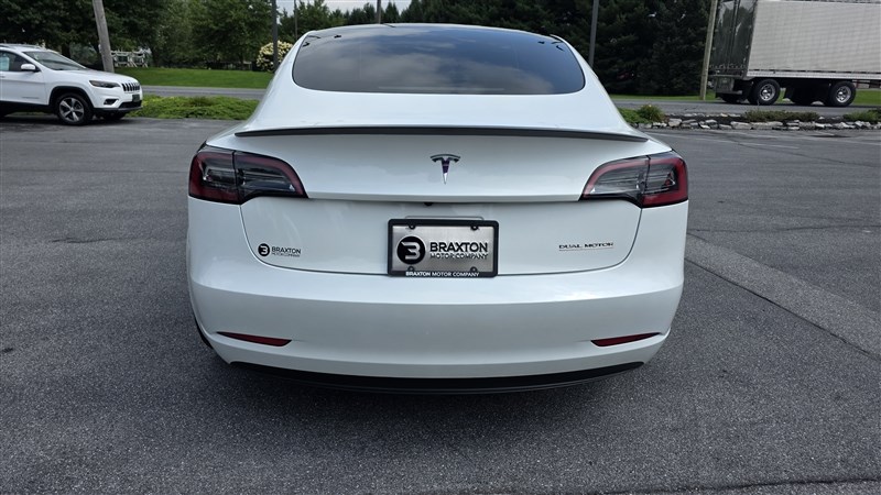2023 TESLA MODEL 3 PERFORMANCE - 5