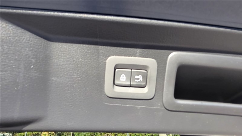 2024 MAZDA CX-50 photo 16 of 32