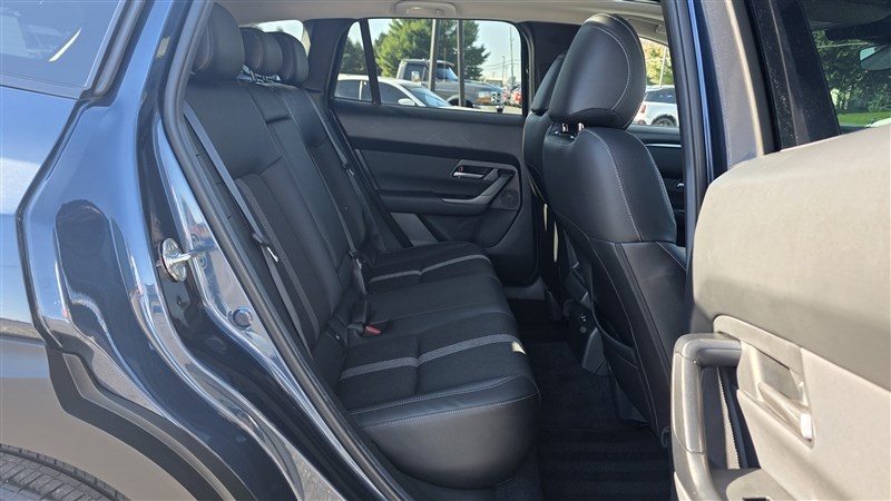 2024 MAZDA CX-50 photo 17 of 32