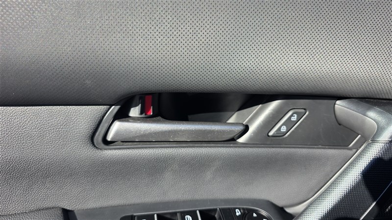 2024 MAZDA CX-50 photo 21 of 32