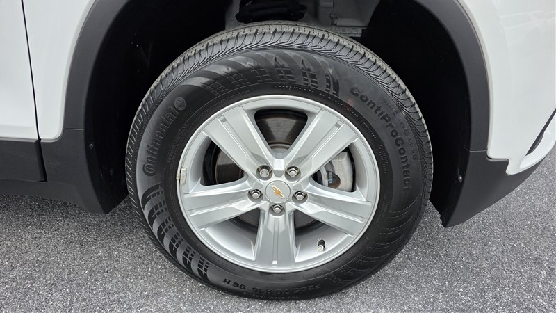 2022 CHEVROLET TRAX photo 10 of 30
