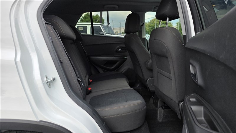 2022 CHEVROLET TRAX photo 15 of 30