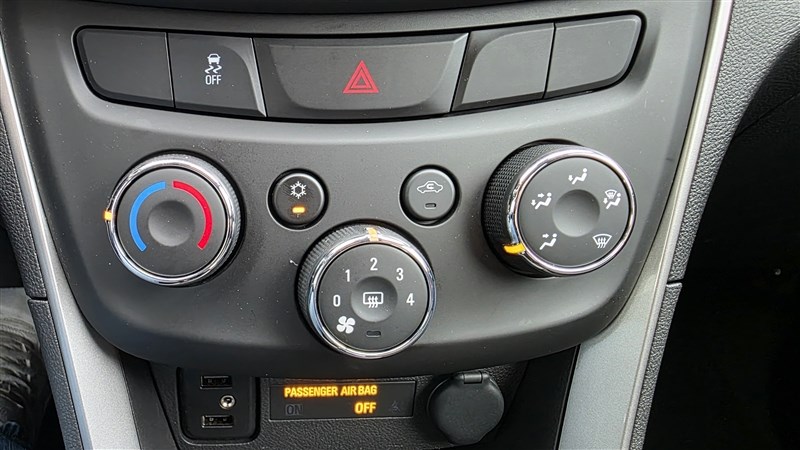 2022 CHEVROLET TRAX photo 28 of 30