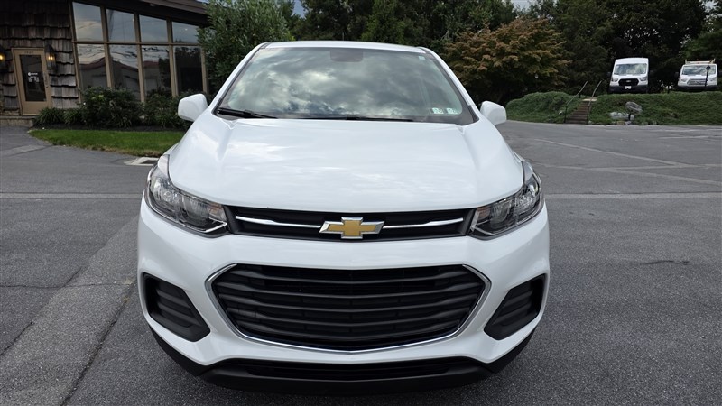 2022 CHEVROLET TRAX photo 3 of 30