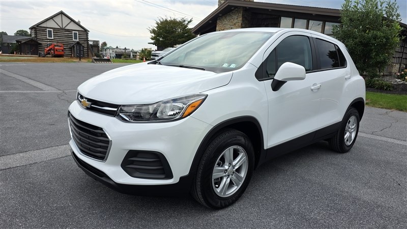 2022 CHEVROLET TRAX photo 4 of 30