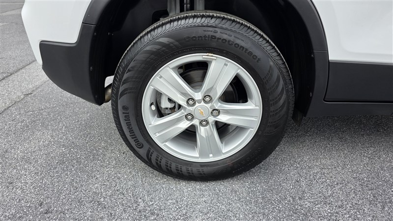 2022 CHEVROLET TRAX photo 9 of 30