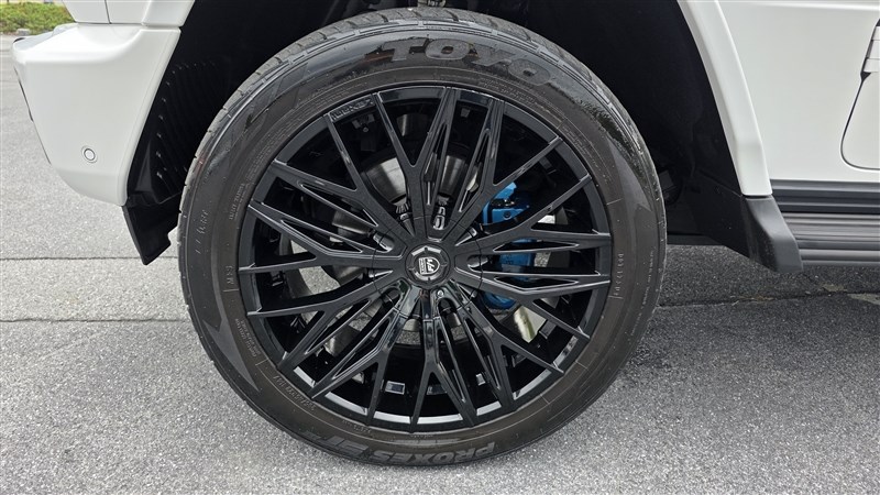 2025 MERCEDES-BENZ G photo 11 of 56