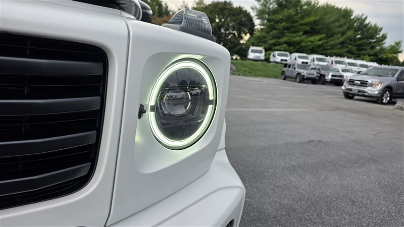 2025 MERCEDES-BENZ G photo 25 of 56