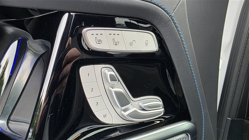 2025 MERCEDES-BENZ G photo 28 of 56