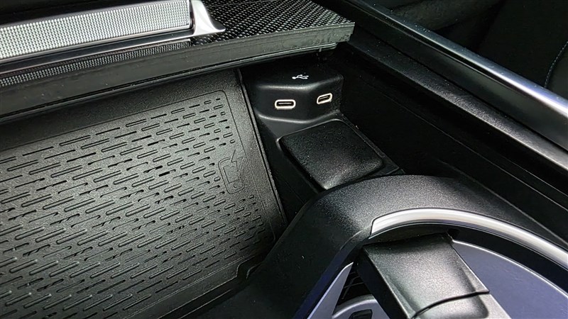 2025 MERCEDES-BENZ G photo 53 of 56