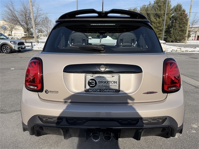 2024 MINI SE Hardtop John Cooper Works - 9