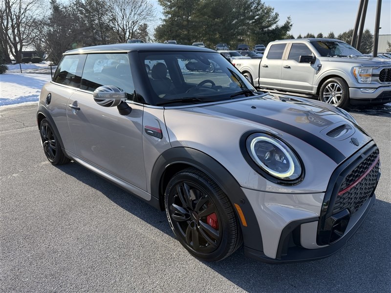 2024 MINI SE Hardtop John Cooper Works - 1