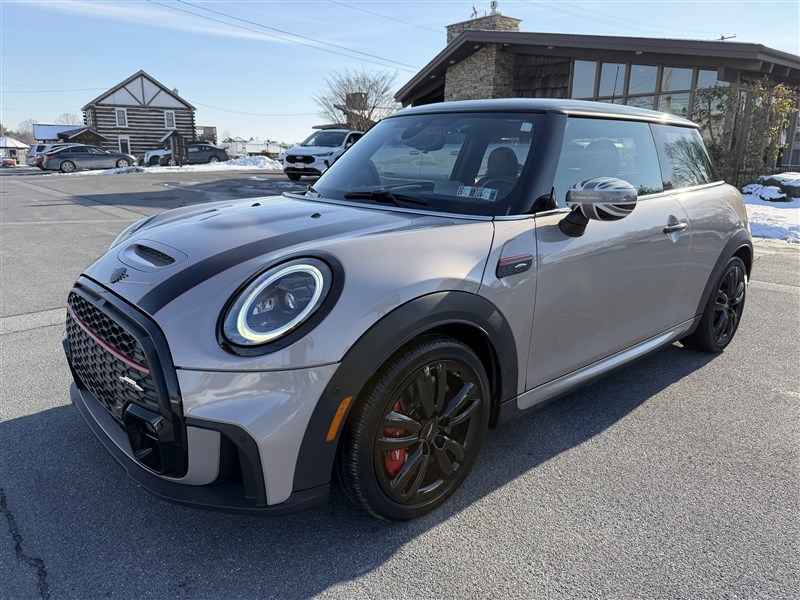 2024 MINI SE Hardtop John Cooper Works - 7