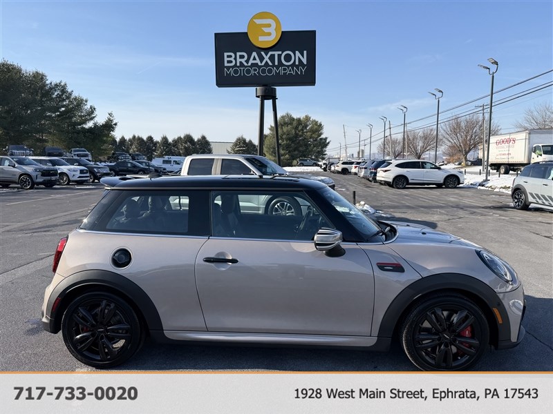 2024 MINI SE Hardtop John Cooper Works - 0