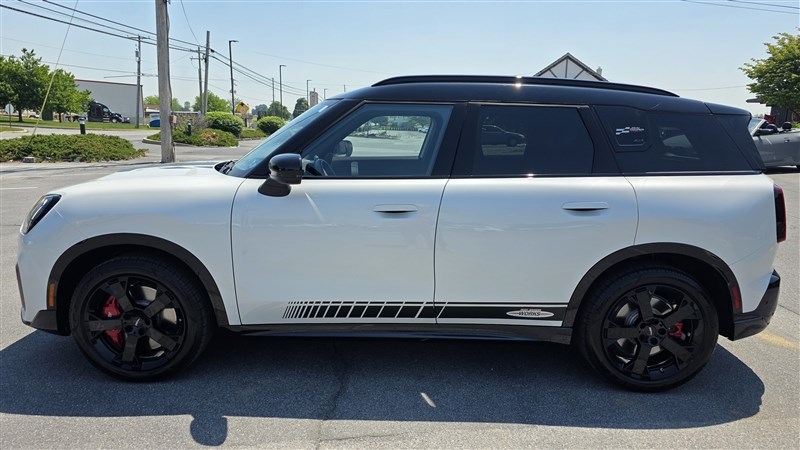 2025 MINI COUNTRYMAN JCW ALL4 - 4