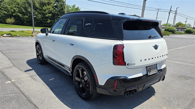 2025 MINI COUNTRYMAN JCW ALL4 - 5