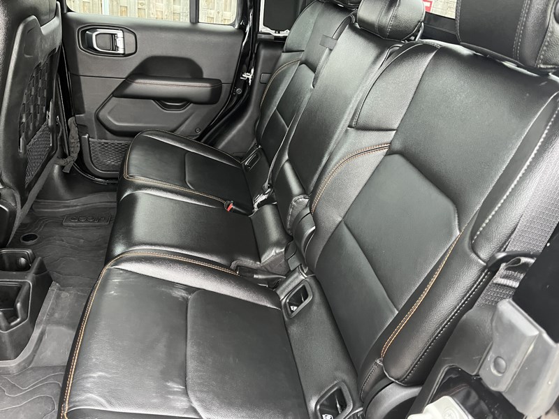 2023 Jeep Gladiator Mojave - Photo 13