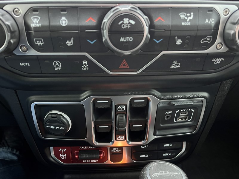 2023 Jeep Gladiator Mojave - Photo 9