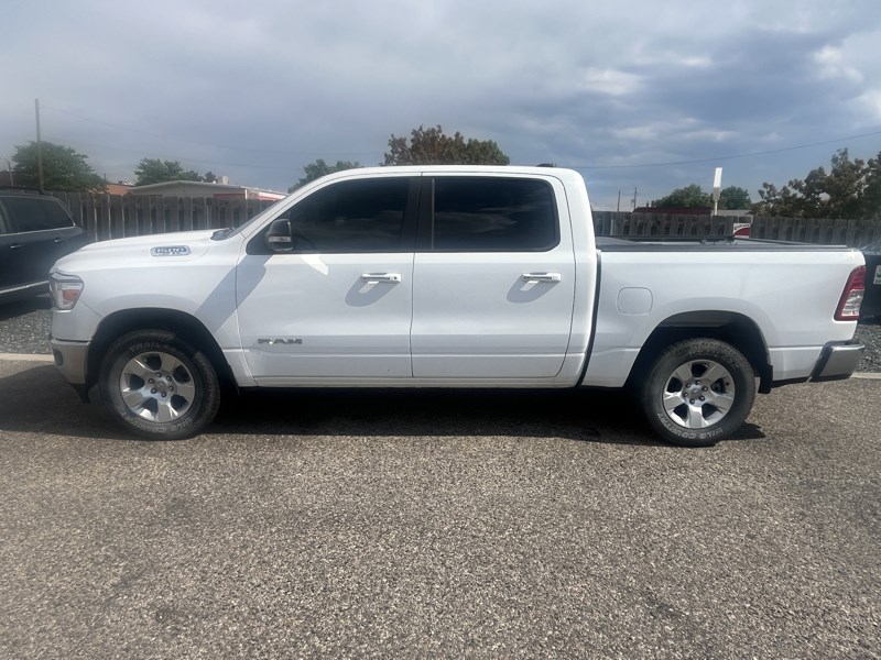 2020 RAM 1500 Big Horn/Lone Star 4x4 Crew Cab 5'7's photo