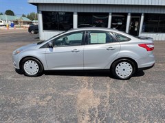 A 2014 Ford Focus SE