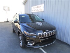 A 2019 Jeep Cherokee LIMITED