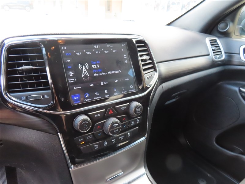 2021 JEEP GRAND CHEROKEE LAREDO - 11