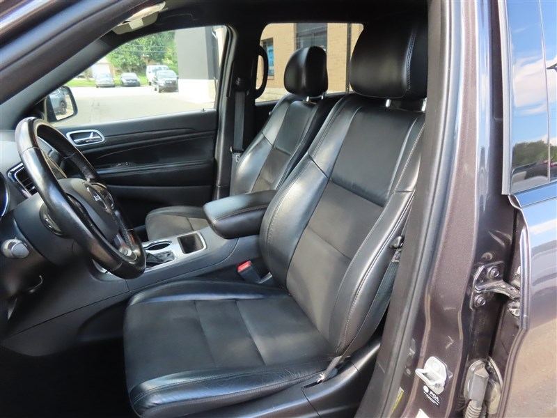 2021 JEEP GRAND CHEROKEE LAREDO - 8