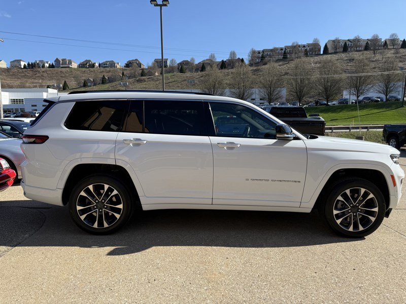 2023 JEEP GRAND CHEROKEE L  AW OVERLAND AWD L MODEL - 3